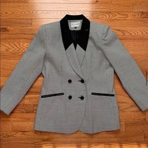 SOLD Vintage Houndstooth Women's Suit Jacket